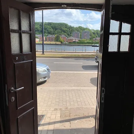 Riverbank * נמור