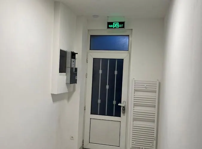 Riverbank ホームステイ *