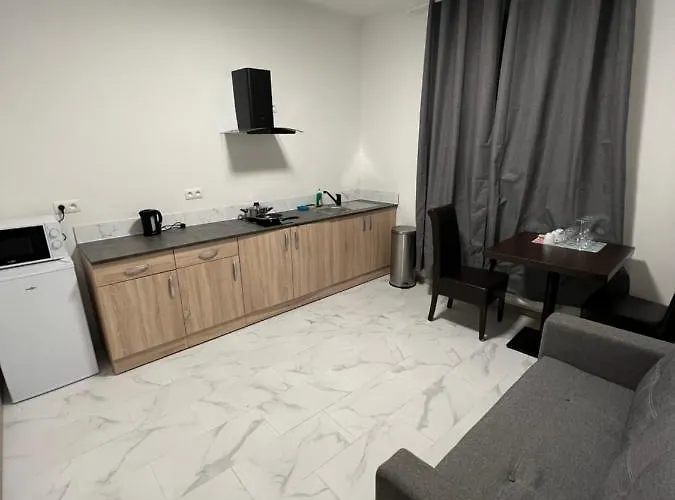 Riverbank ホームステイ *