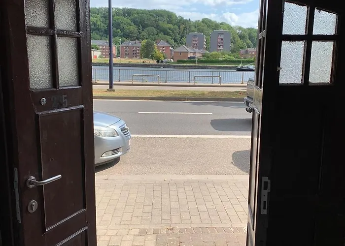 Riverbank * ナミュール